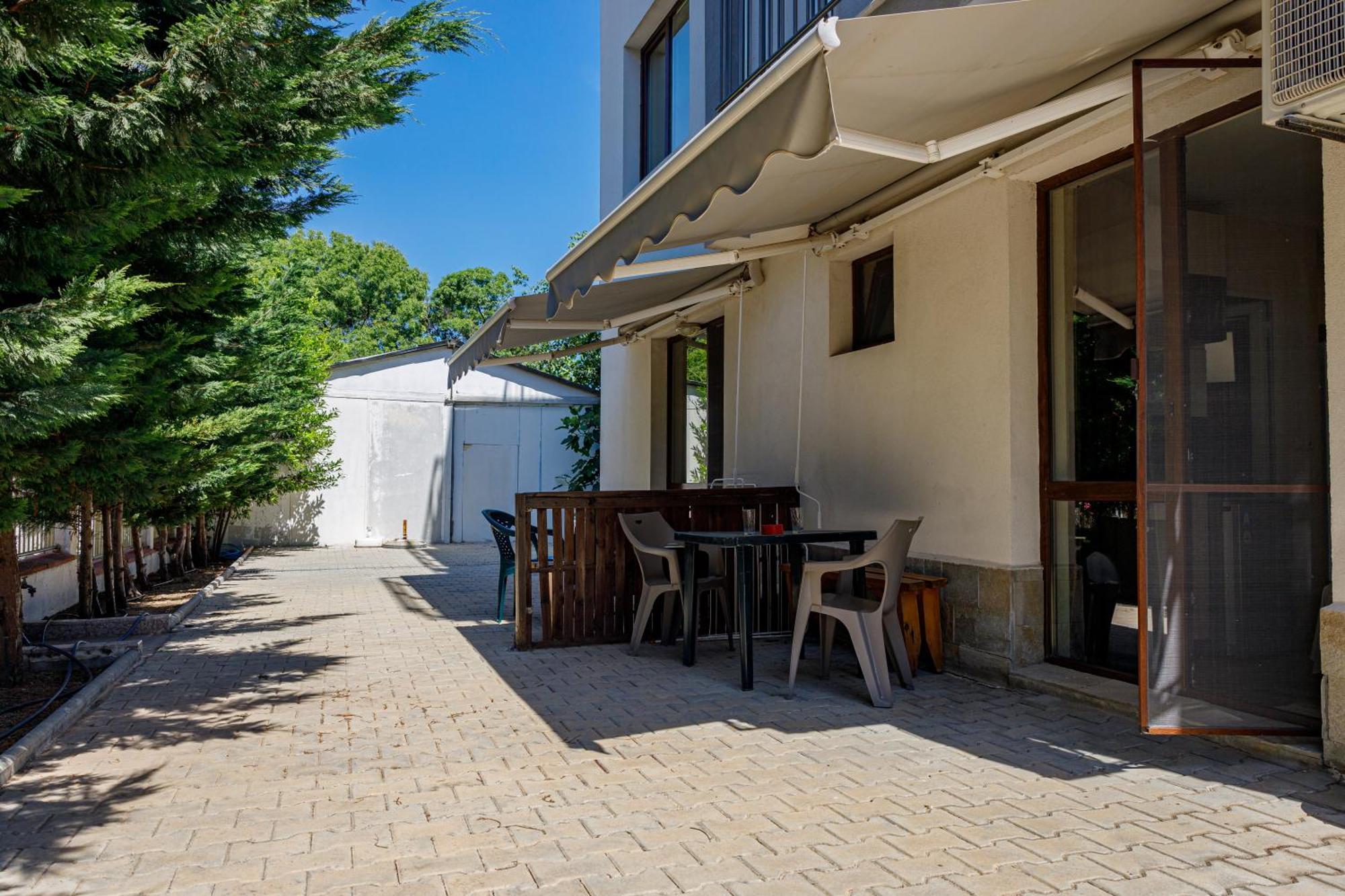 Family Hotel Silitur อัคโตโปล ภายนอก รูปภาพ