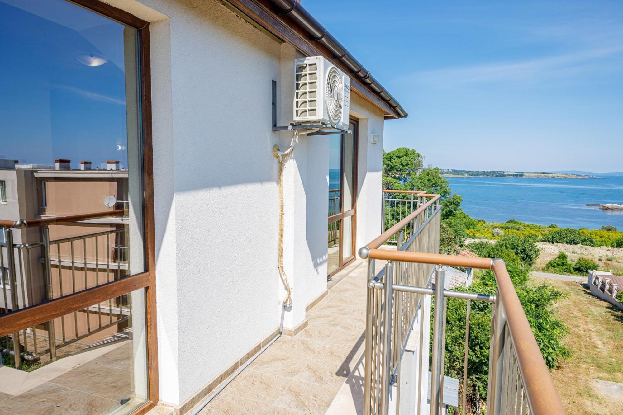 Family Hotel Silitur อัคโตโปล ภายนอก รูปภาพ