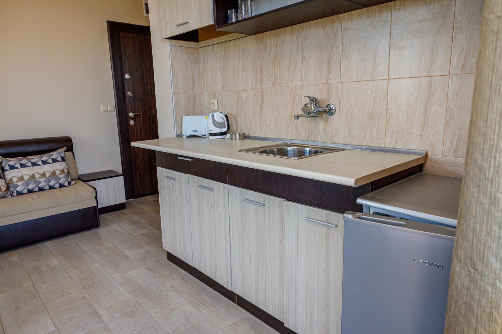 Family Hotel Silitur อัคโตโปล ภายนอก รูปภาพ