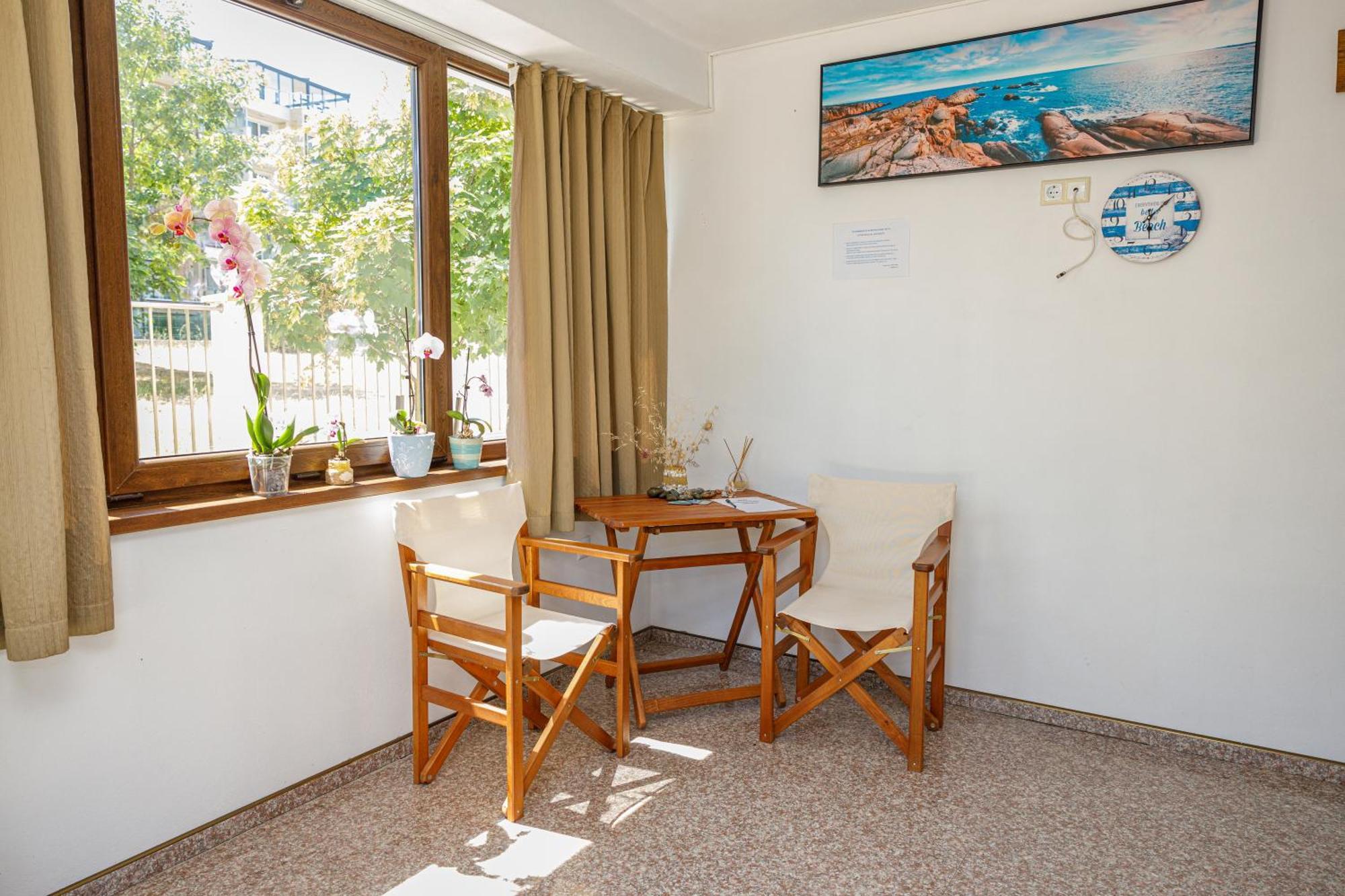 Family Hotel Silitur อัคโตโปล ภายนอก รูปภาพ